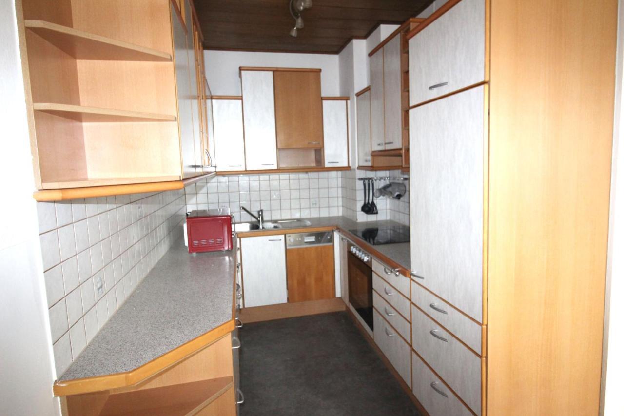 Geraeumige Ferienwohnung Im Zentrum ザンクト・ペルテン エクステリア 写真
