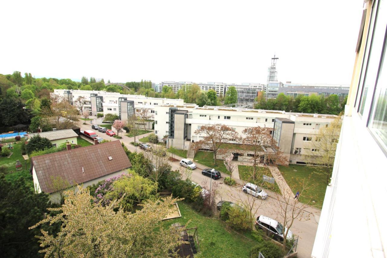 Geraeumige Ferienwohnung Im Zentrum ザンクト・ペルテン エクステリア 写真